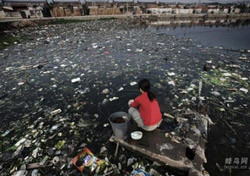 Cours d'eau pollué